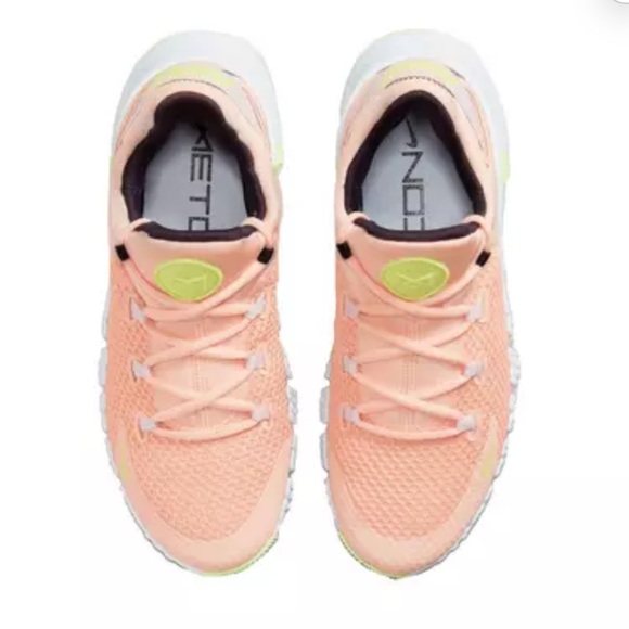 Nike Women’s metcon 4 Athletic Shoes - Picture 4 of 10
